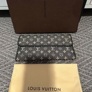 Louis Vuitton Mini Lin wallet